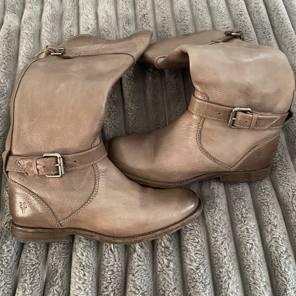 Frye Phillip Riding Leather Boots Taupe